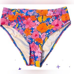 NWOT Floral Bikini Bottoms
